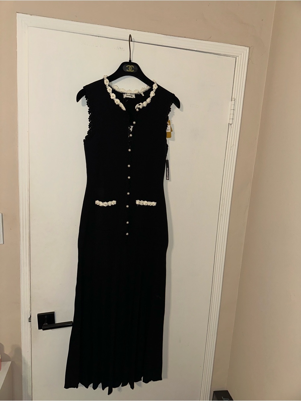 SANDRO Scalloped-Trim Knitted Black & White Floral Detail Maxi Dress Size 34 - Picture 7 of 13